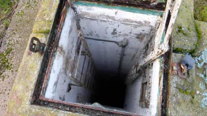 Au cumpărat o casă nouă și au găsit în grădină un bunker. Au ramas cu gura cascata...
