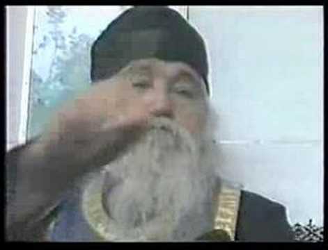 Fii inimă răbdătoare ca pământul sub picioare