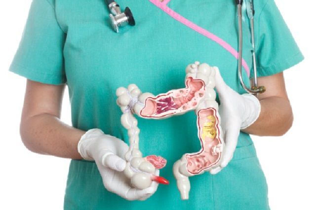 Numărul bolnavilor de cancer de colon din România s-a dublat. Care sunt cauzele apariţiei bolii